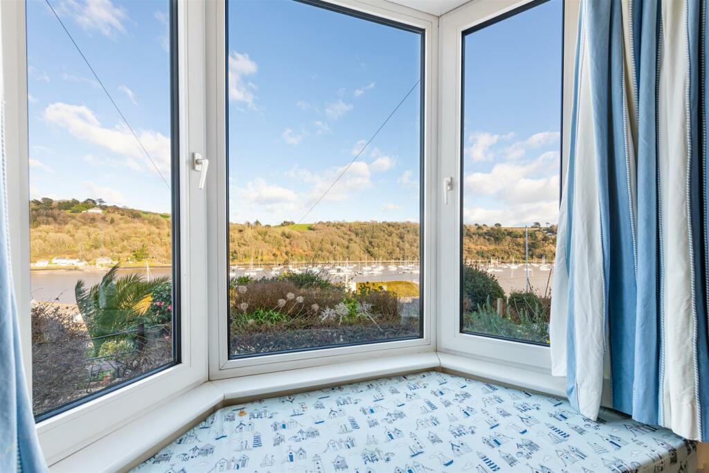 A13 - 9 Sandquay Road Dartmouth - 240226.jpg