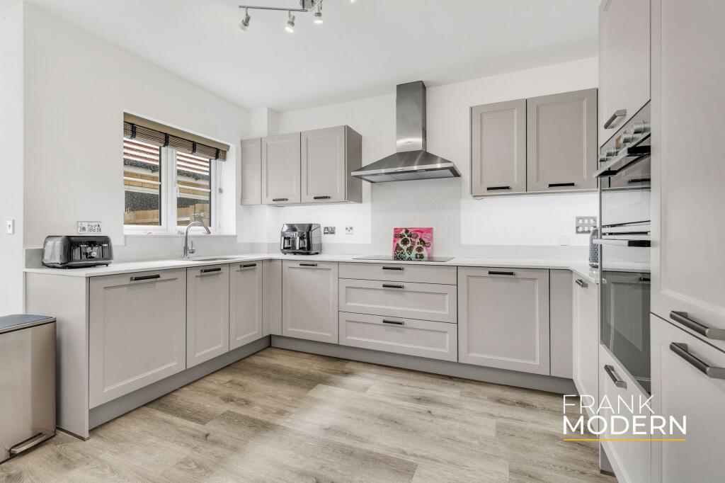 Kitchen / Diner