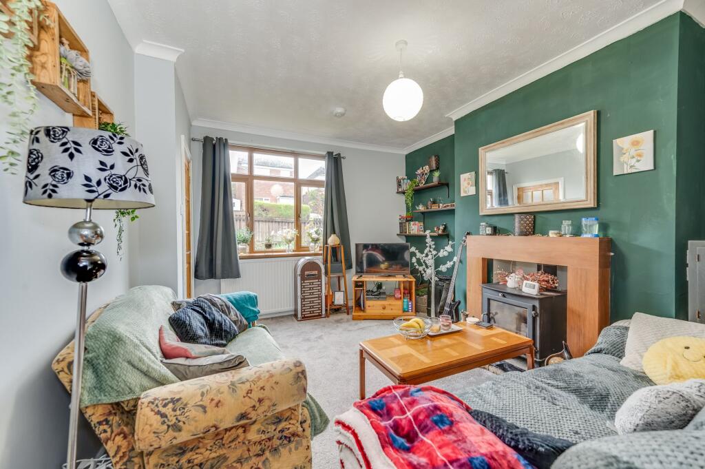 KITCHEN/DINER AND LOUNGE