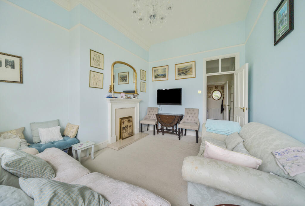 1363380-5-68dfda0...