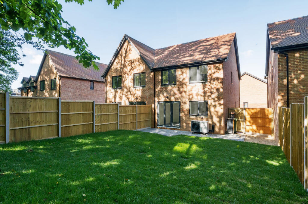 21-6819cd4e9faaa-...