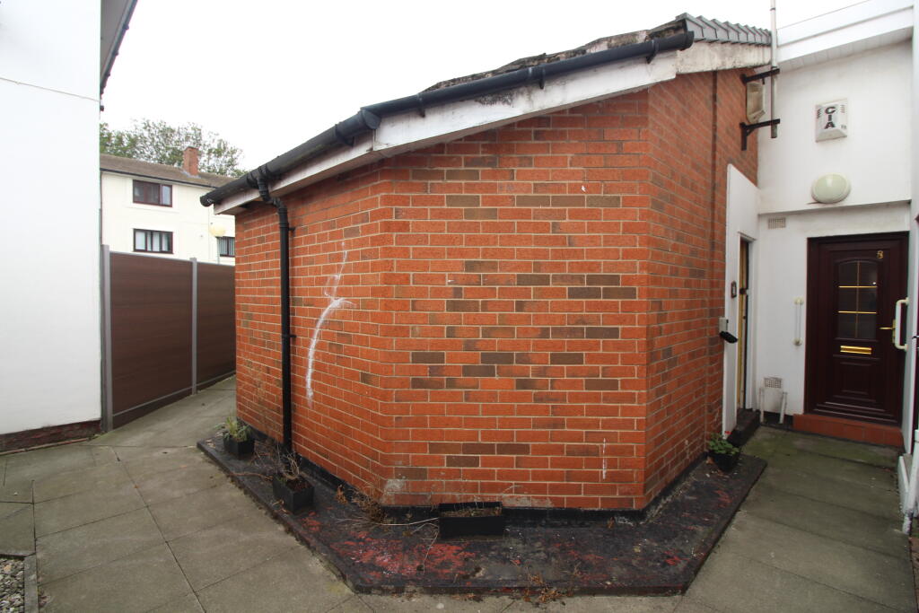 External T202510101022.jpg