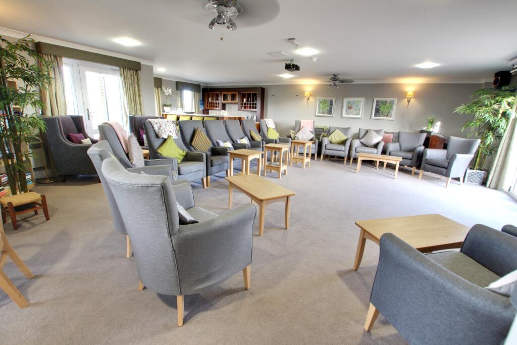 RESIDENTS LOUNGE