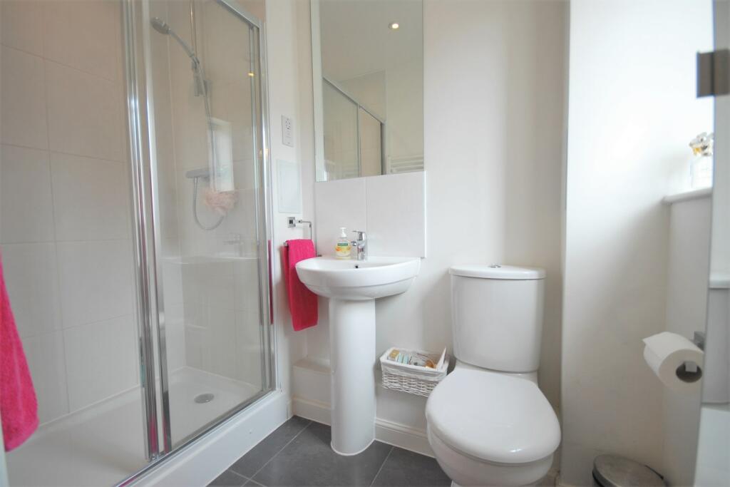 En-suite Bathroom