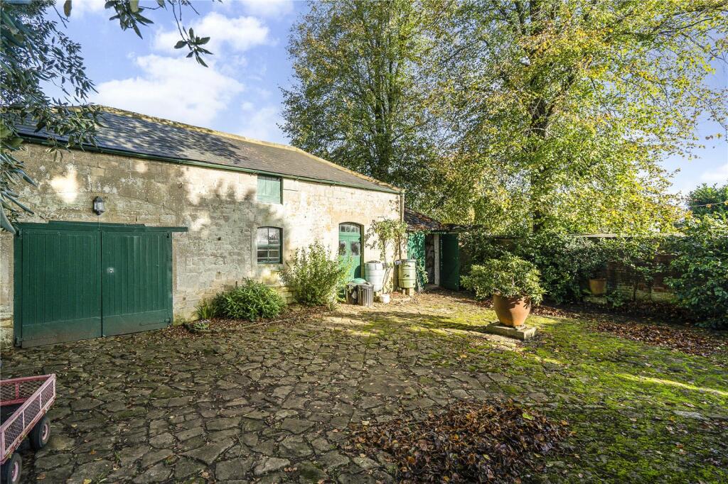 Coach House
