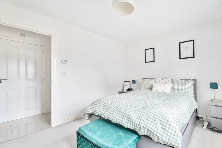 1289490 5 6825af82c403e ARW