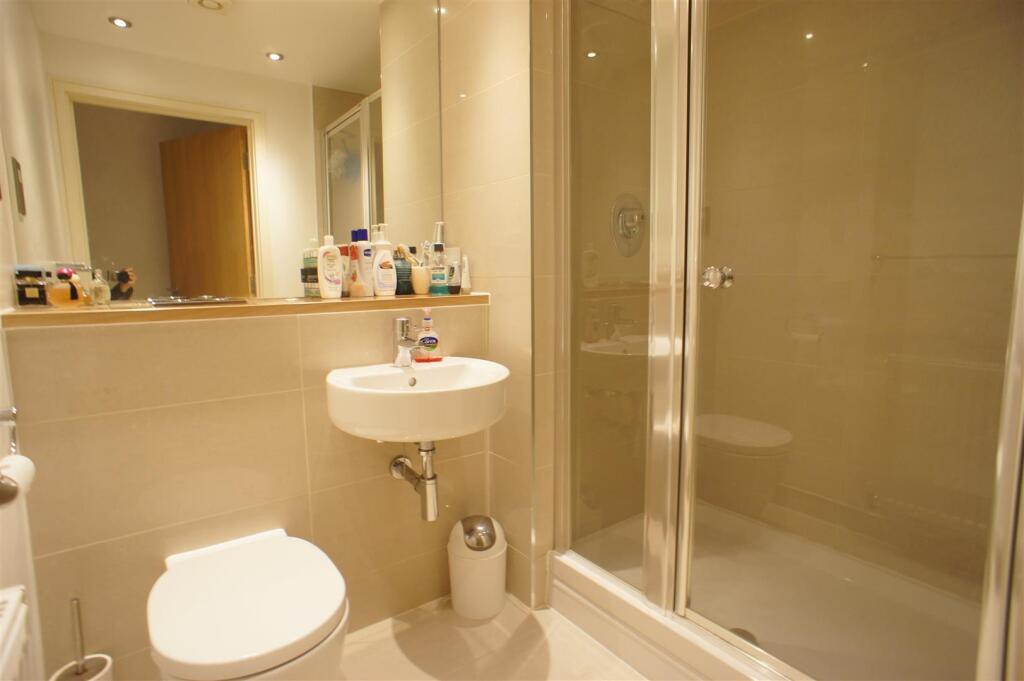 En-Suite .JPG
