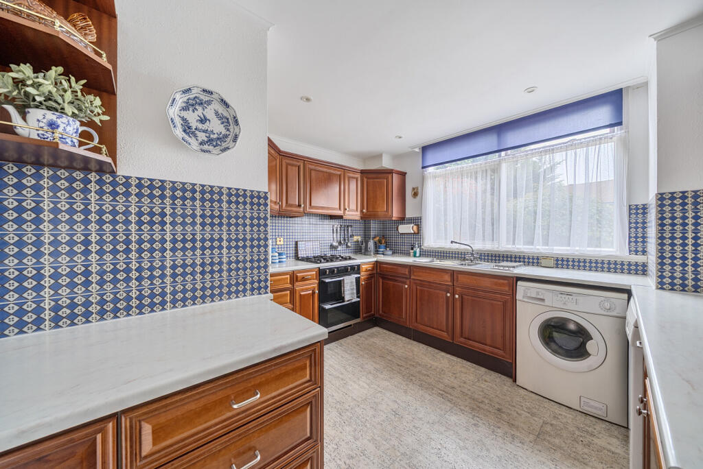 1371998-13-68f8f9...