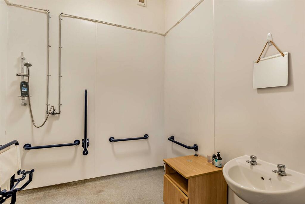 8579494-interior02-800.jpg