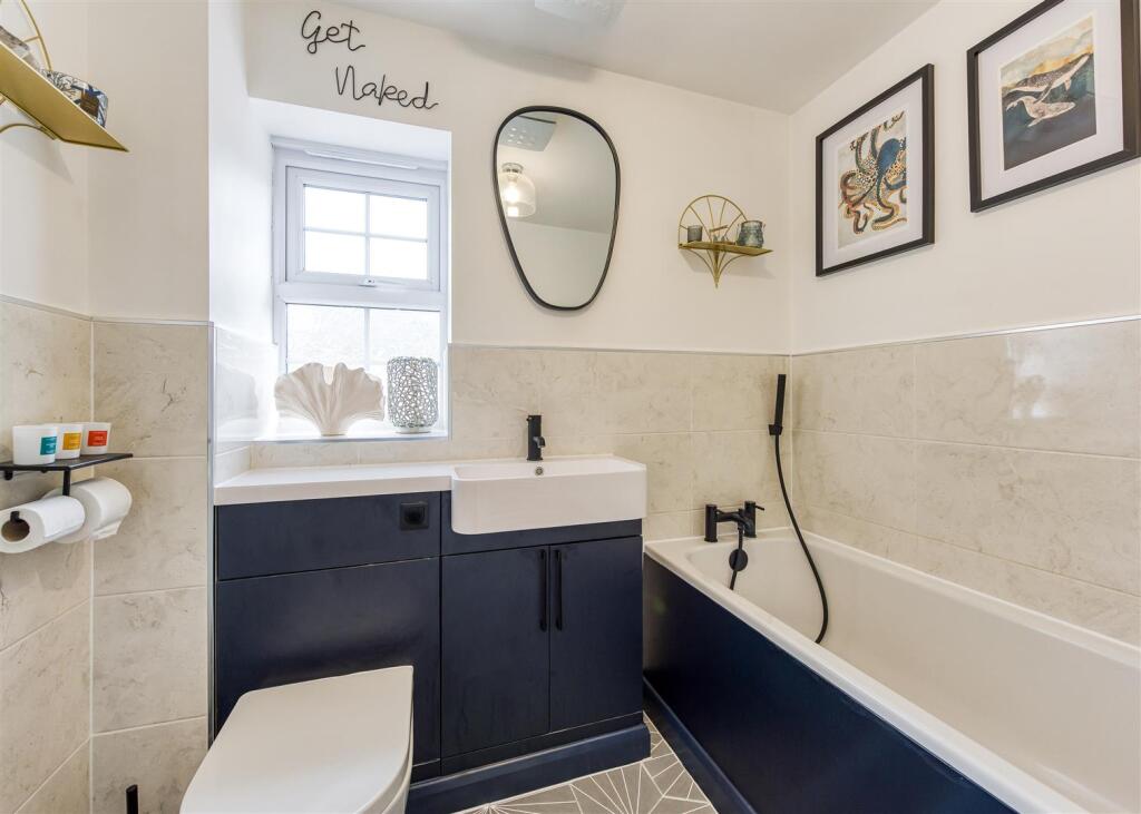 43 Henry Fowler Drive-12.jpg