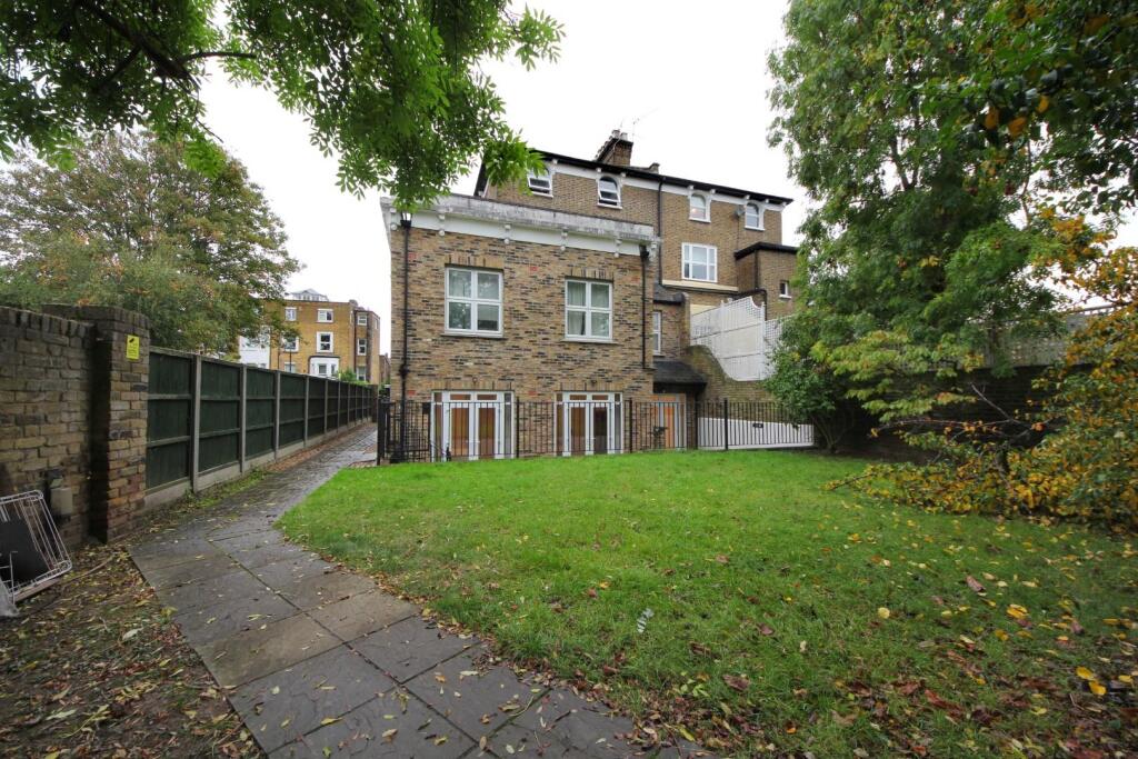 GV- F2 - 84 Grange Rd (18).jpg