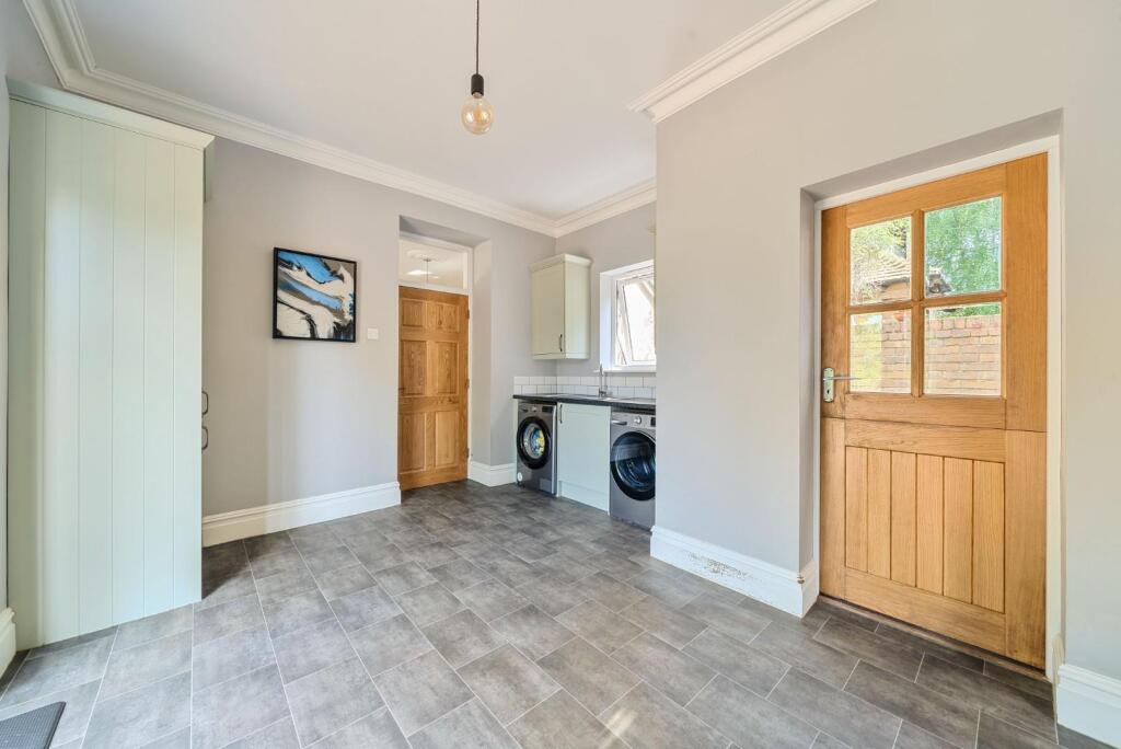 1282698-38-682cccca83e60-ARW .jpg