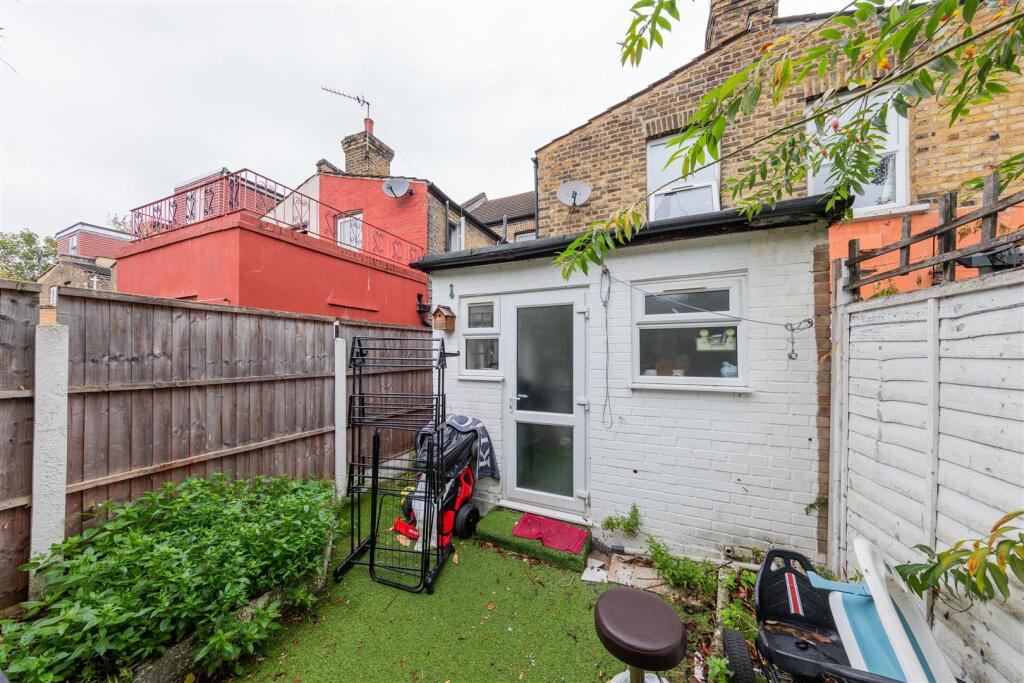 Maryland Square E15