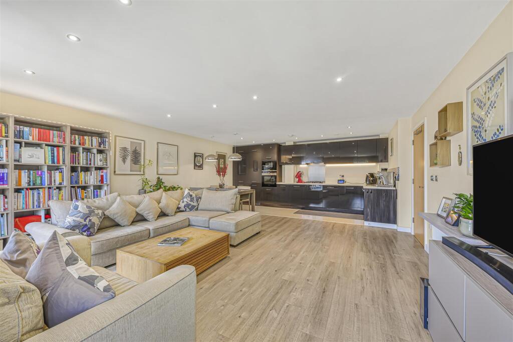 SITTING / DINING ROOM &amp; KITCHEN