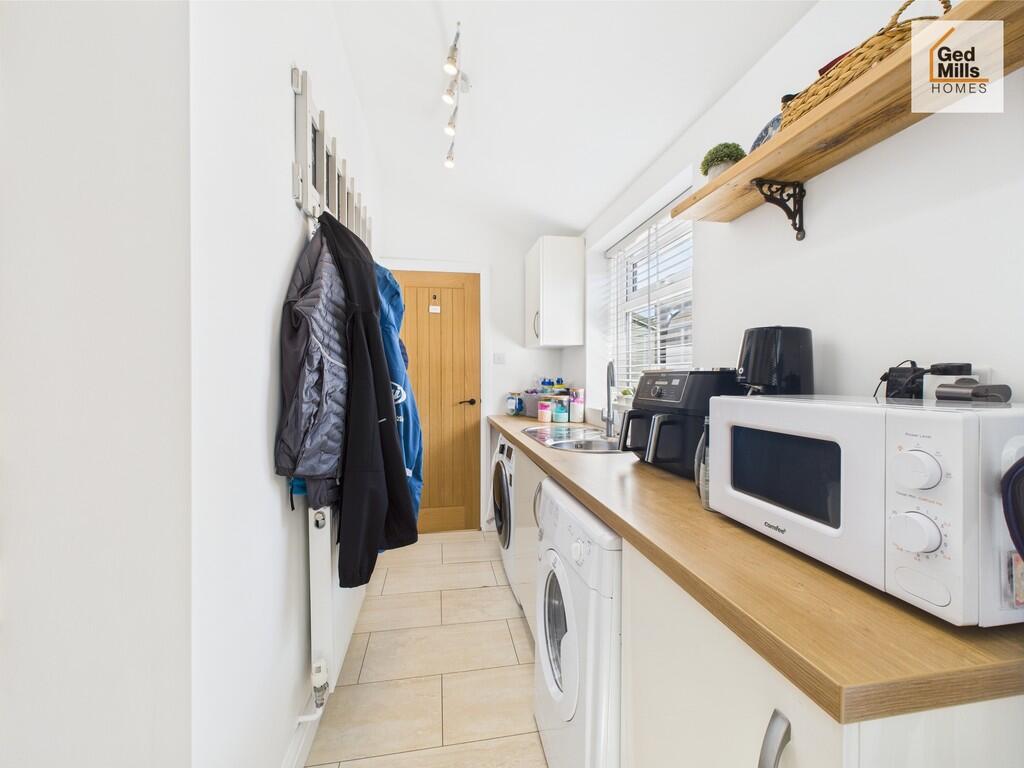 CAM04261G0-PR0047...