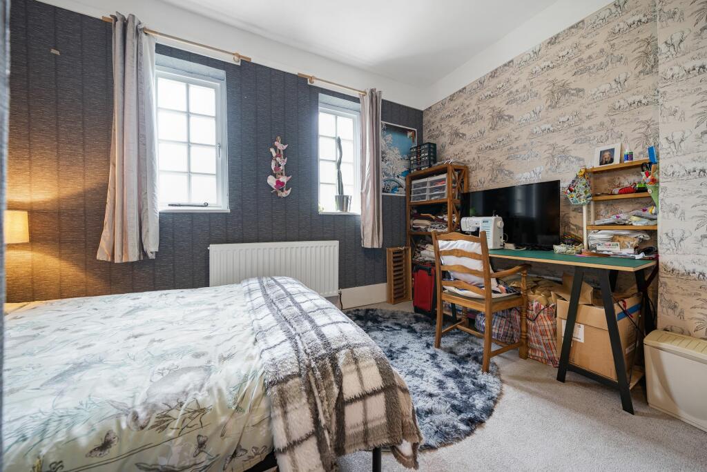 Bedroom Two (2)