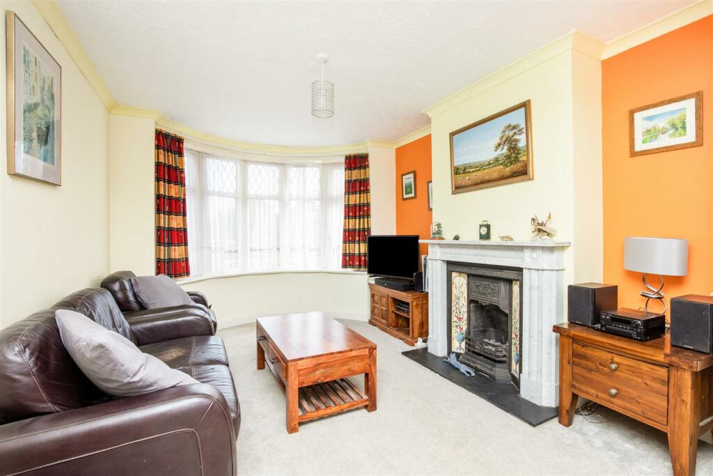 Living/Dining Room