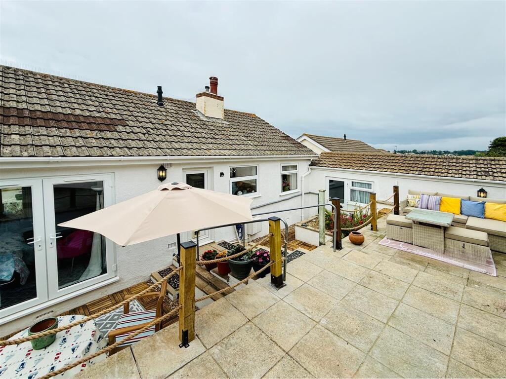 Rear Left Quarter.JPG