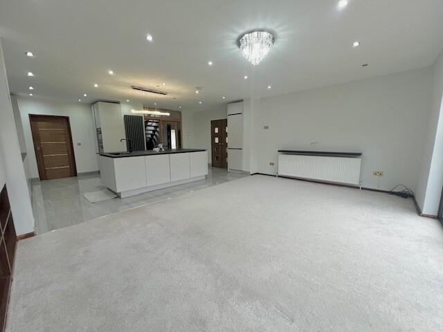 Kitchen and Dinning area
