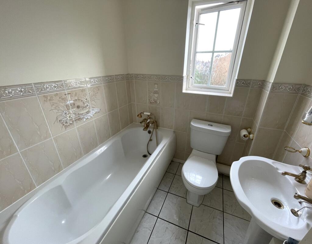 En-suite to main