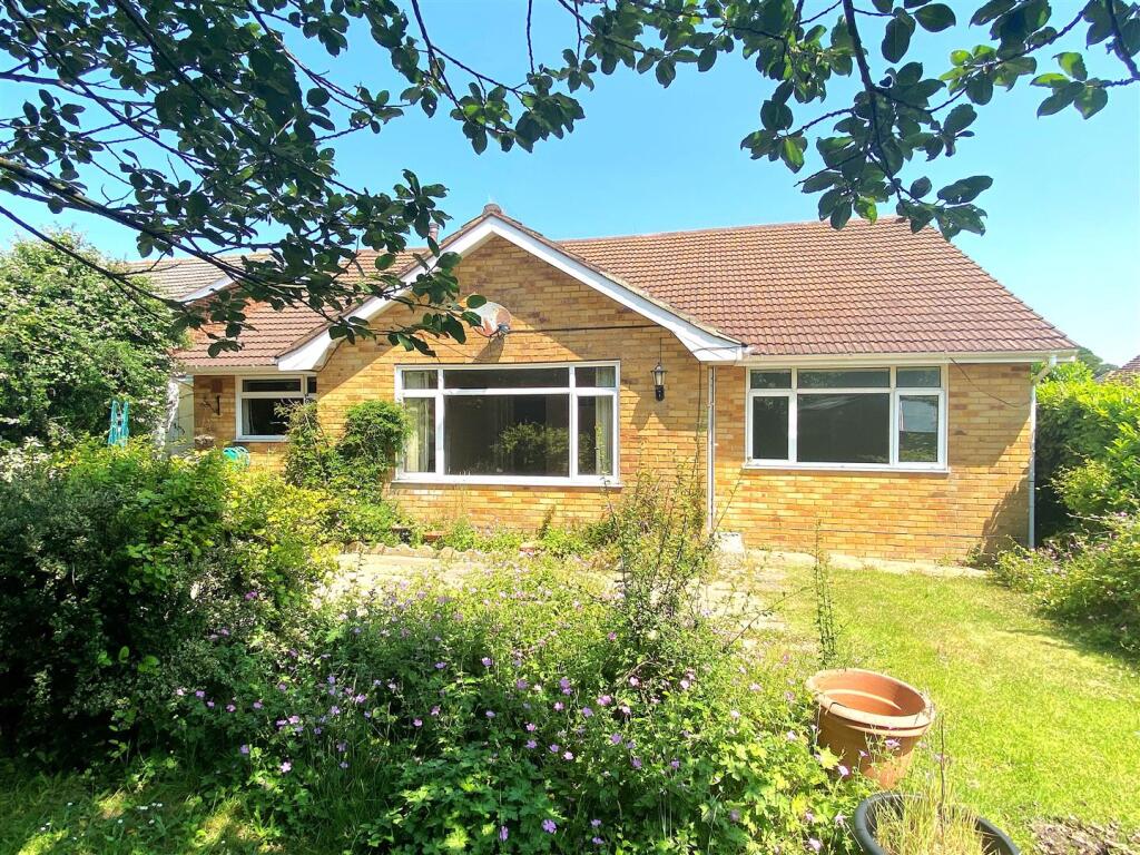 11 Summer Hill Road - Rear.jpg