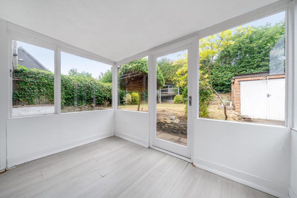 1320298-7-686bb8a...