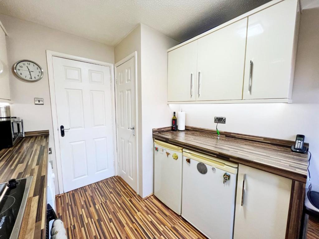Kitchen 3.jpg
