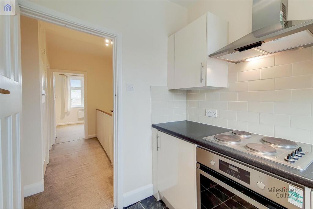 3_Kitchen-1.jpg