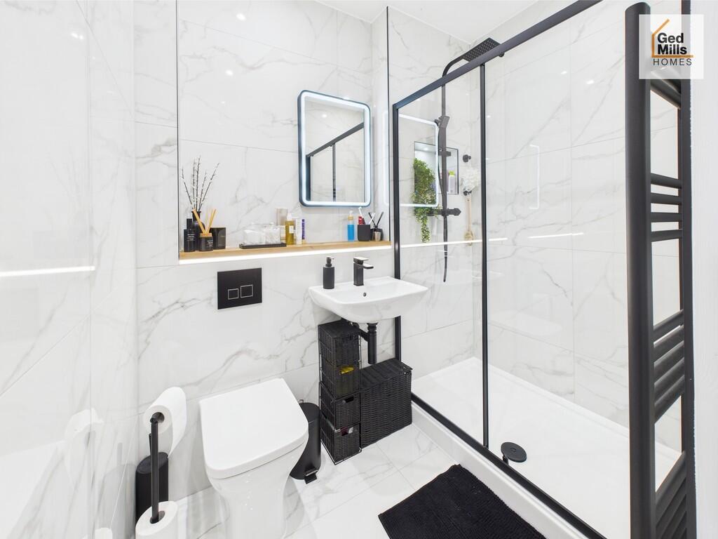 CAM04261G0-PR0047...