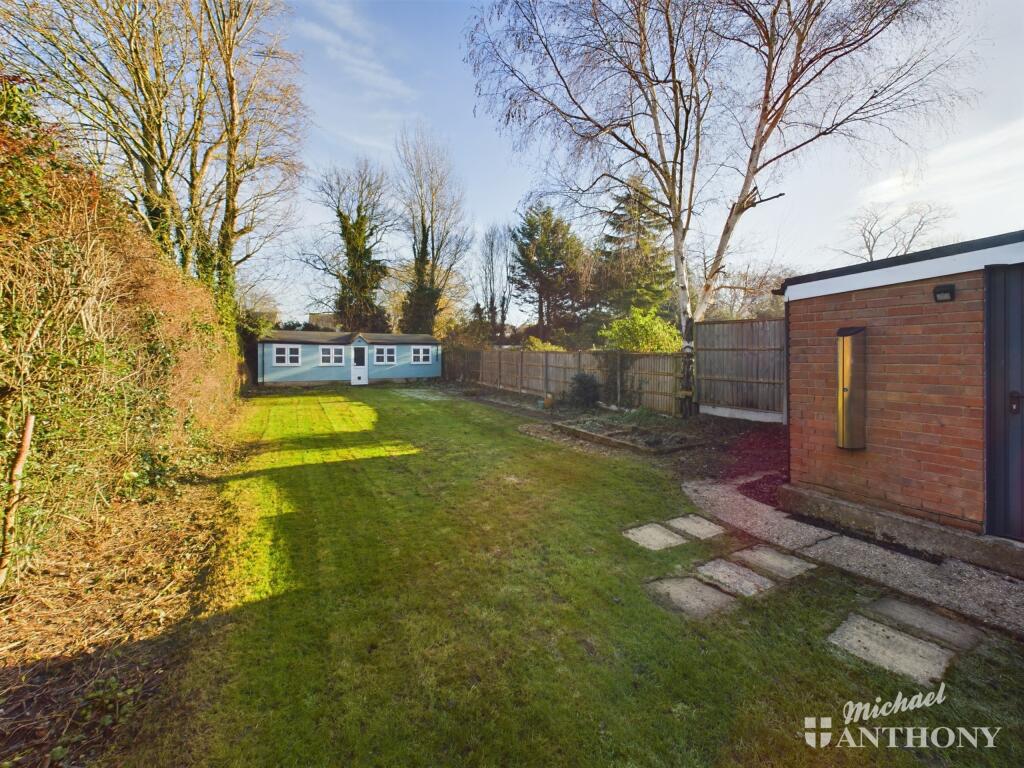 CAM03852G0-PR0149-STILL003