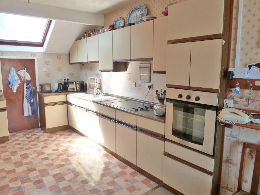 Built-in oven