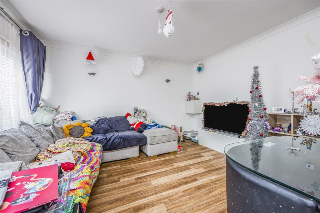 6 Hemlock Road, Waterlooville-PorticoMarketing-Nex