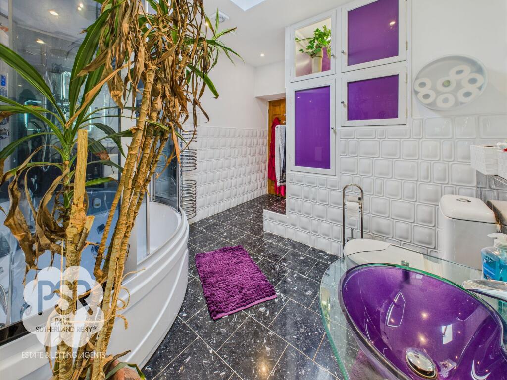 Bedroom Two En-Suite