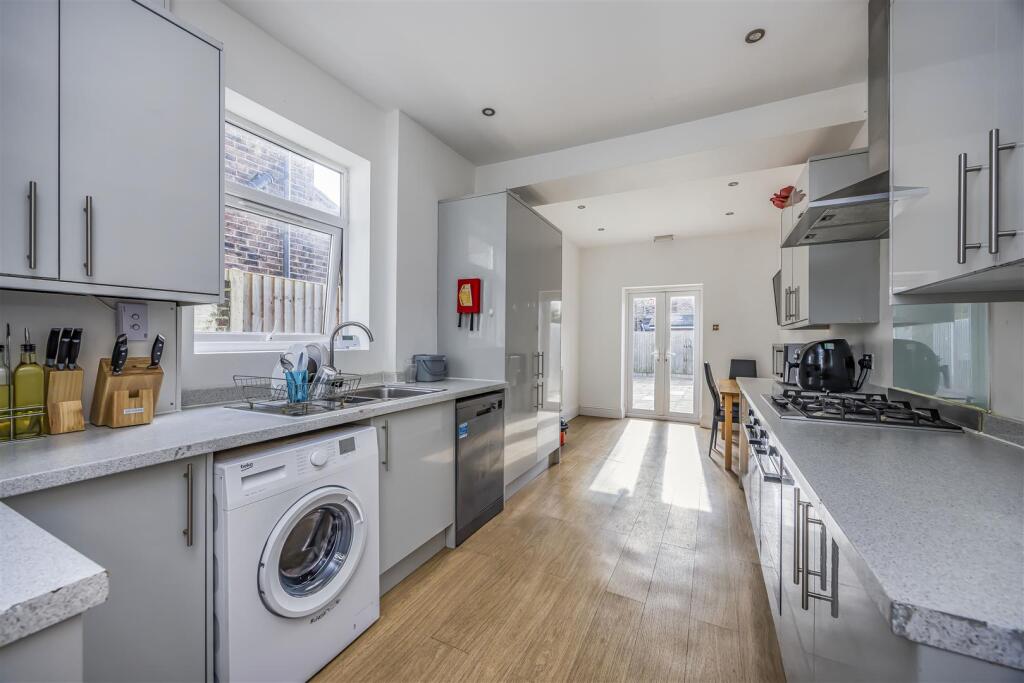 184 Fawcett Road, Southsea-PorticoMarketing-Nexa-2