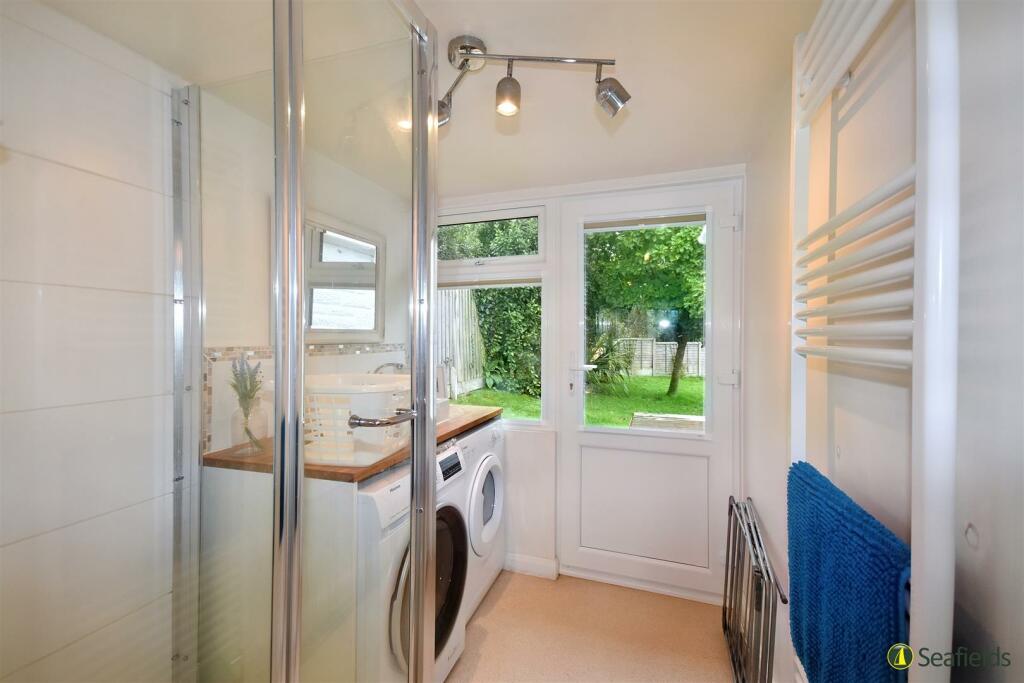 Utility &amp; Shower Room.jpg
