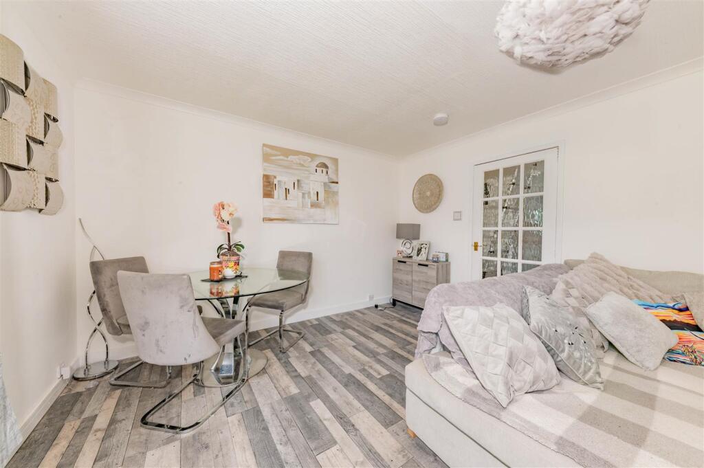 47D Brook Street Monifieth-8.JPG