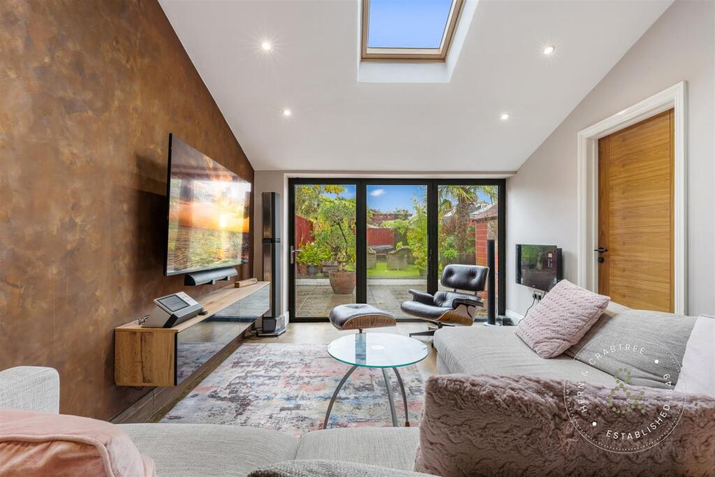 Caerphilly Road (14).jpg