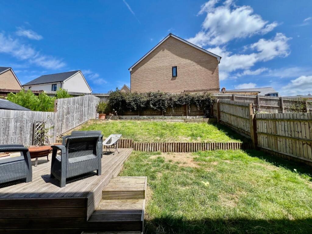 63 Lister Road - Garden.jpg