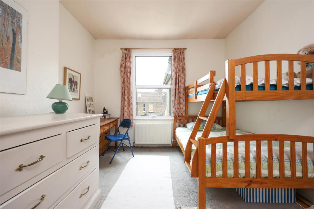 19 Cricklade Rd 37.JPG