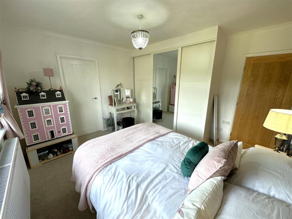 Bedroom One With Fitted Wardrobes 633