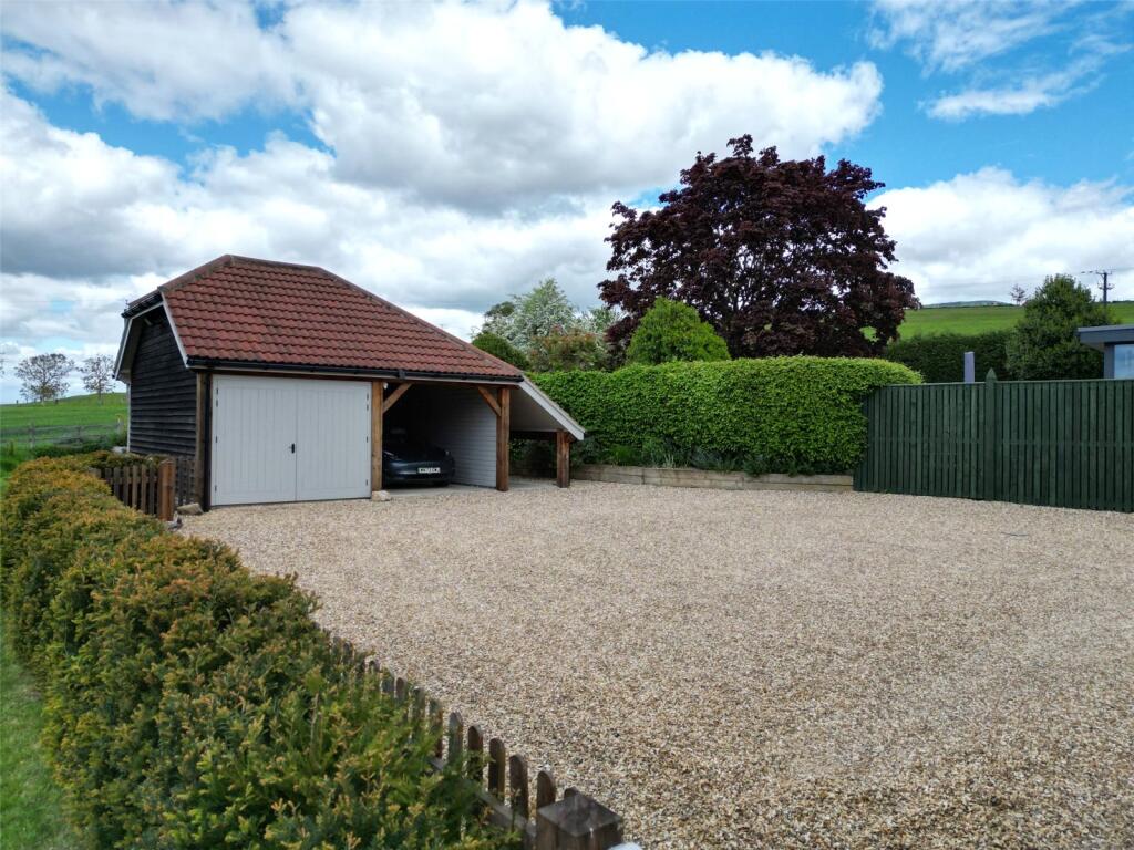 Garage &amp; Carport