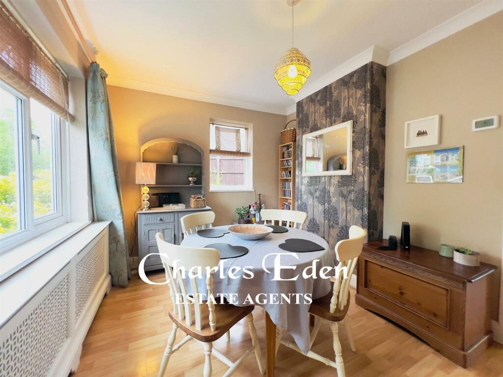Dining Room.jpg