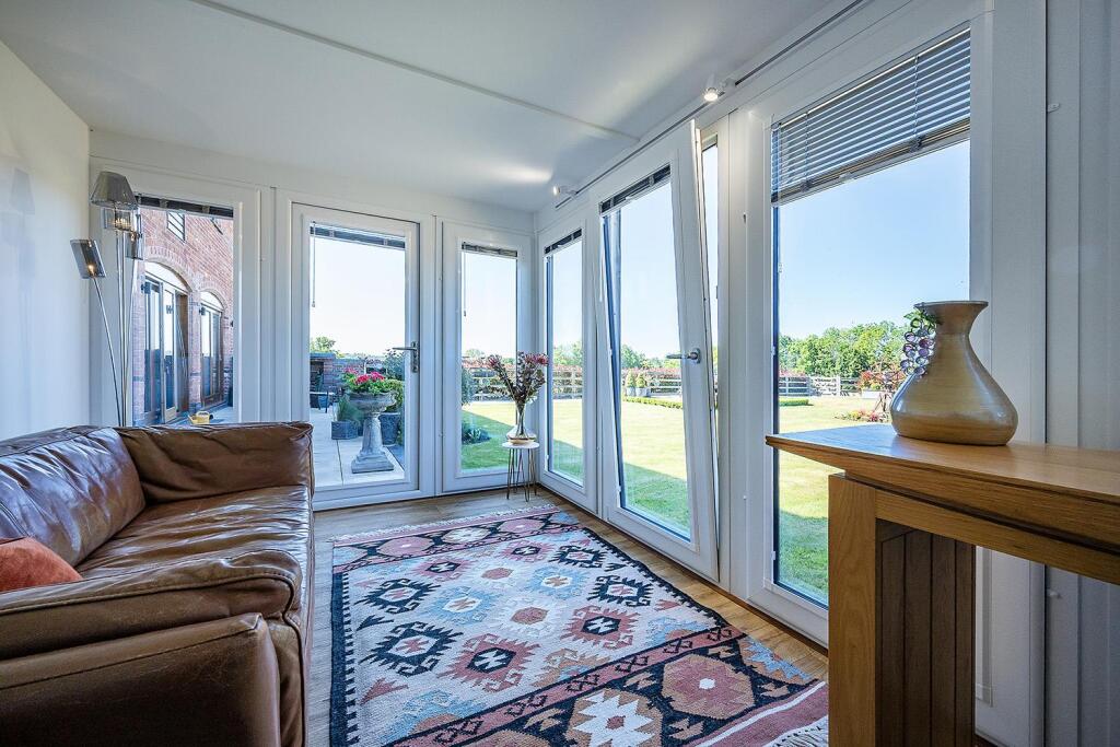 Garden room