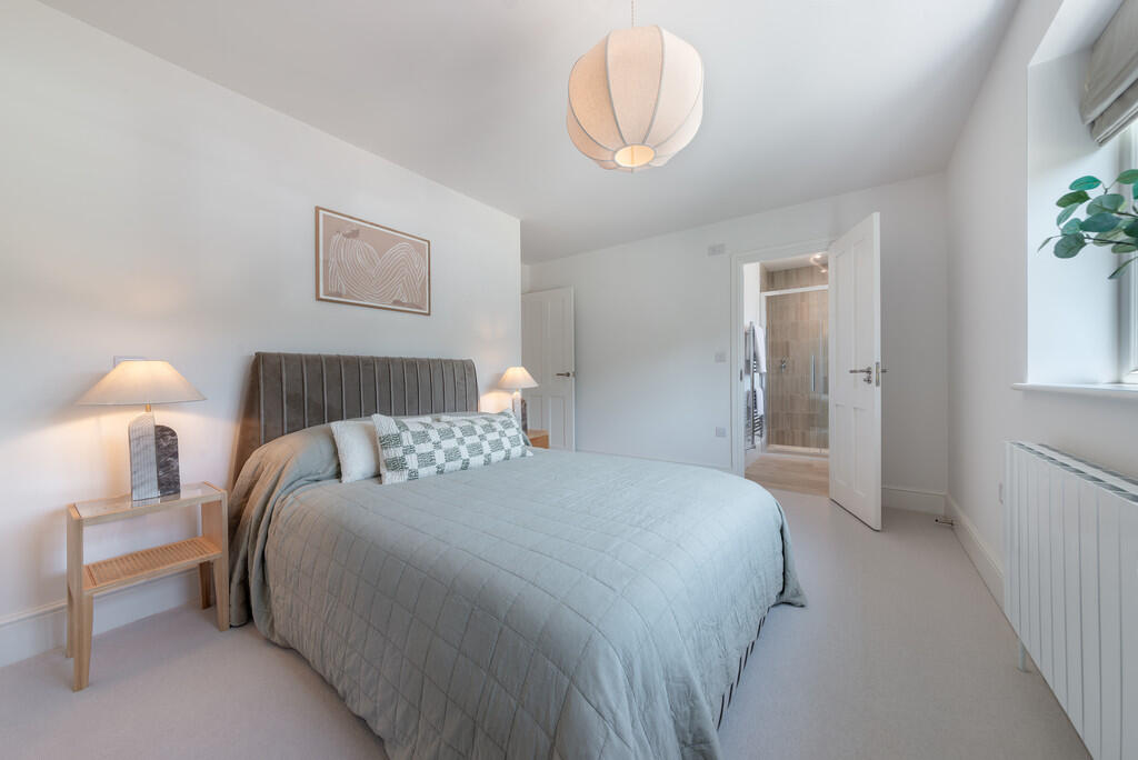 Barnfield Shaw-Re...