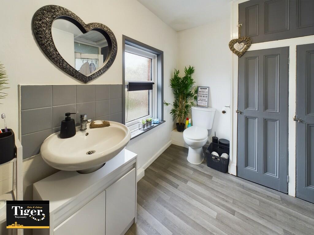 CAM02176G0-PR0248...