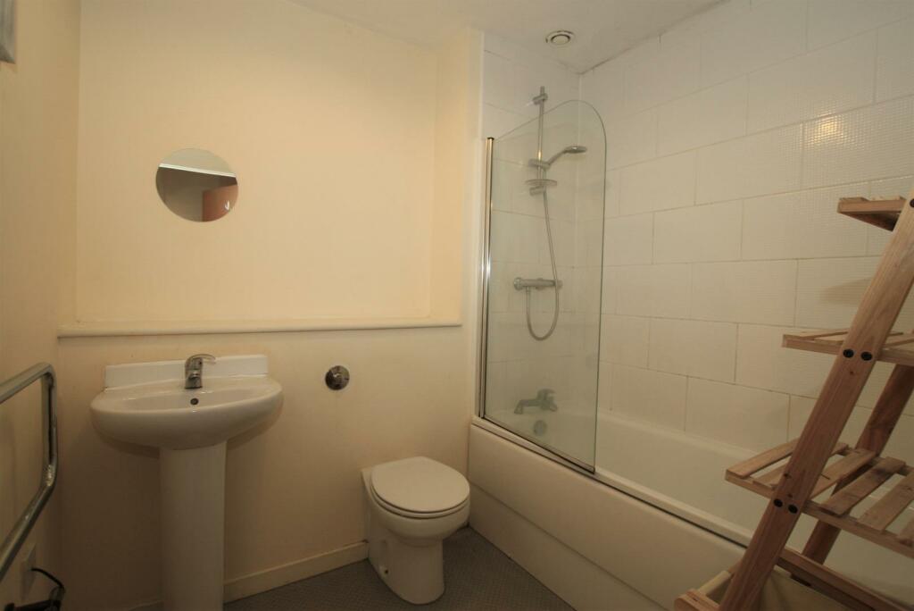 Bath.jpg
