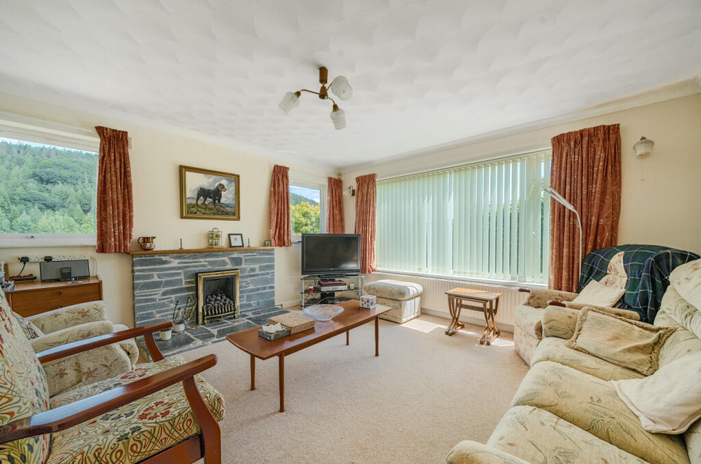 1303254-7-683e03b...