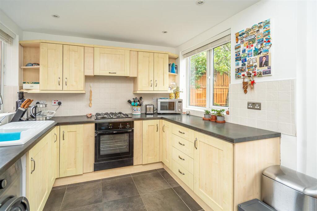 75 Broad Lane (13).jpg