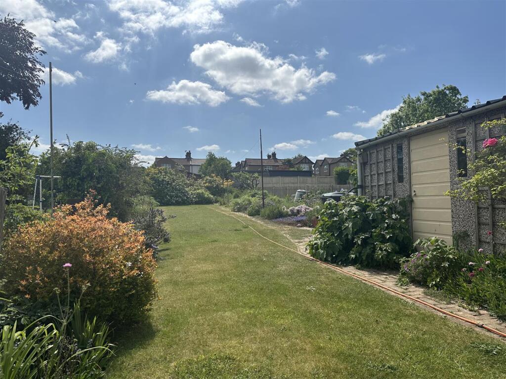 163 London Road 1.jpg