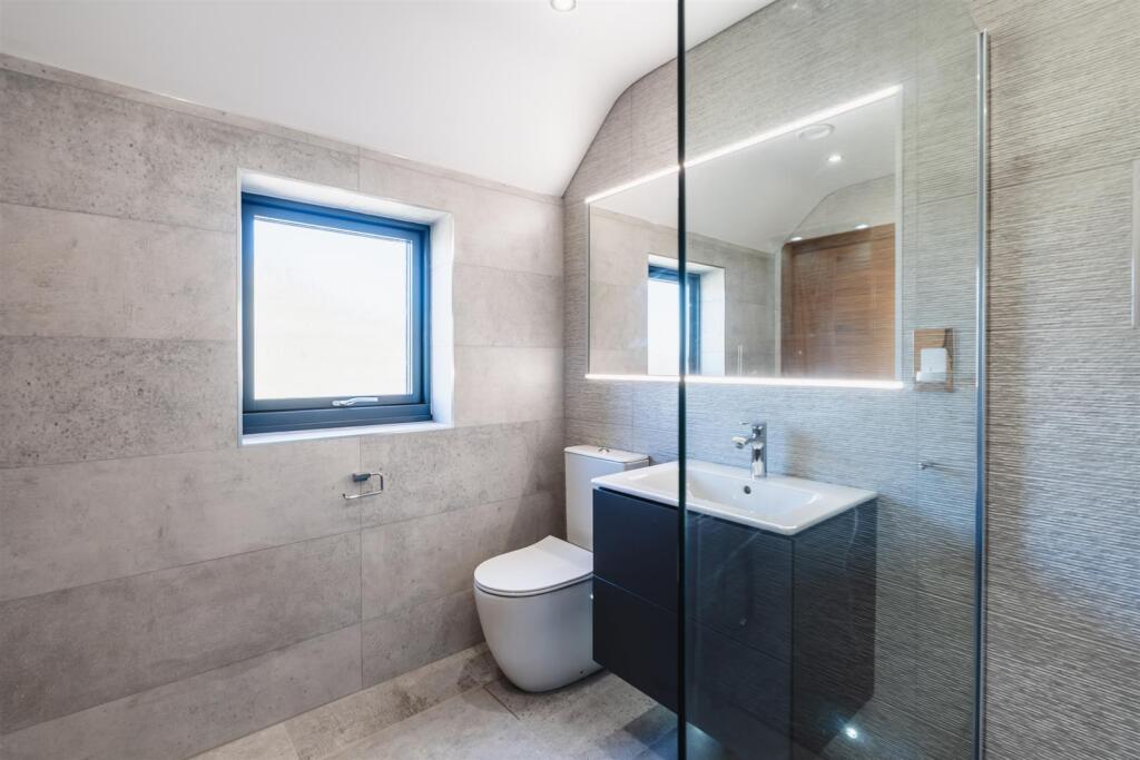 Bedroom 2 En-Suite Shower Room
